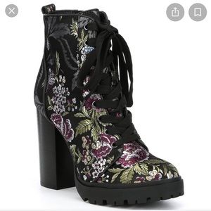Steve Madden Laurie floral boots